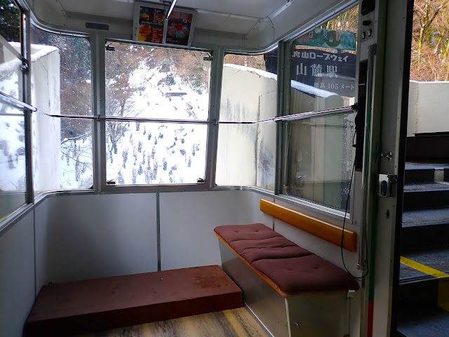 纜車最多可搭載35名乘客。