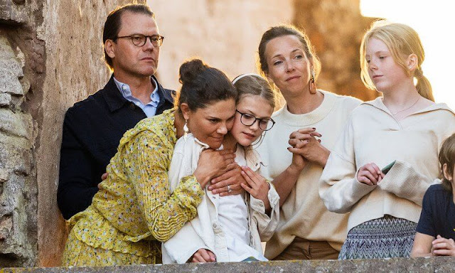 Crown Princess Victoria wore a synthetic roma anemone floral dress by Zadig & Voltaire. Princess Estelle wore a white top