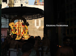 Narasimhar Swamy,Theliya Singar,Parthasarathy Perumal,Thiruvallikeni