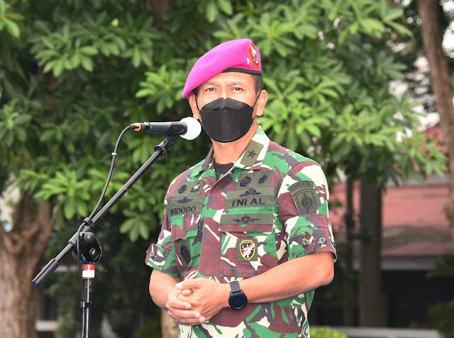 Prajurit dan PNS Kodiklat TNI AL Gelar Apel Gabungan Terakhir Bulan Januari 2022