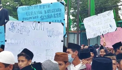 Ratusan Santri Geruduk Kantor DPW PPP Banten, Paksa Suharso Mundur dari Jabatan Ketua Umum