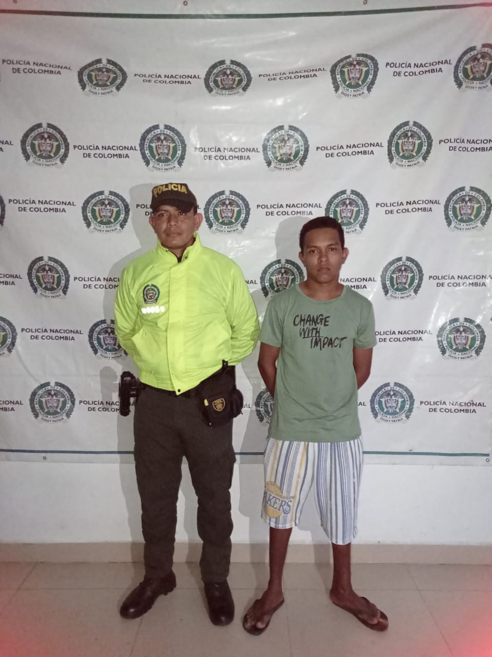 https://www.notasrosas.com/Aprehendido Alias ' El Piru', presunto autor de hurtos residenciales en el sur de La Guajira