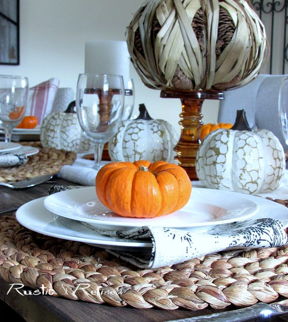 Quick and easy fall tablescape for entertaining and parties