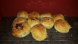 Bolgnese Buns