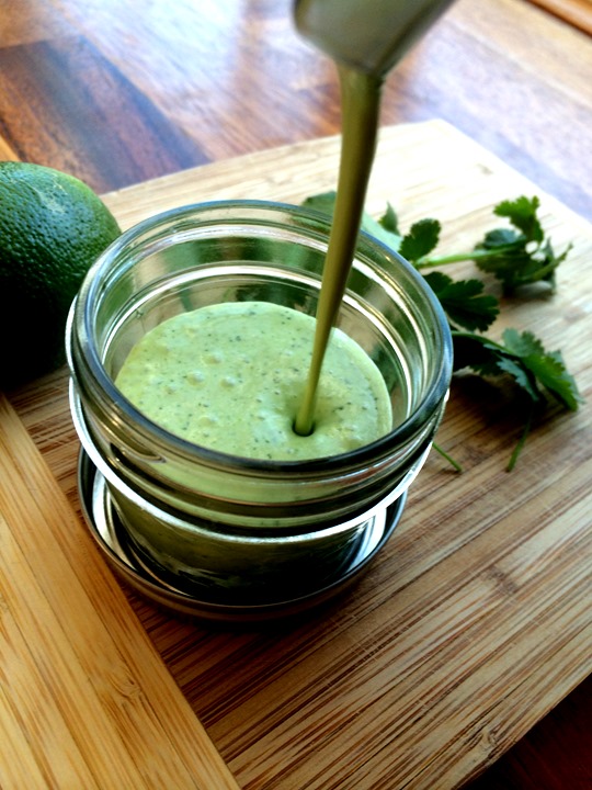 5 Ingredient Cilantro Lime Ranch / Cafe Rio Ranch Copycat