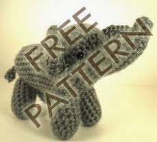 http://translate.google.es/translate?hl=es&sl=auto&tl=es&u=http%3A%2F%2Flberloz.blogspot.com.es%2F2010%2F03%2Flittle-amigurumi-elephant-pattern.html