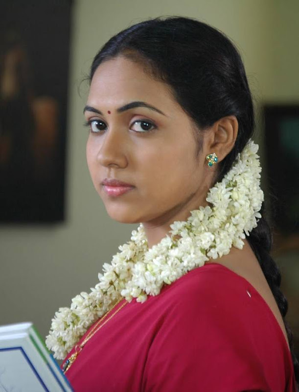 Actress Thamali Saree Photos hot images