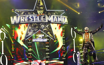 WrestleMania XXV - Rey Mysterio in full Joker Attire