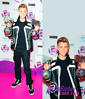 justin bieber ema awards 2011