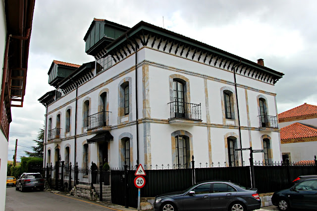 Casas de indianos en Colombres, Llanes y Ribadesella