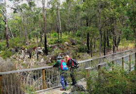 Hiking in Serpentine National Park