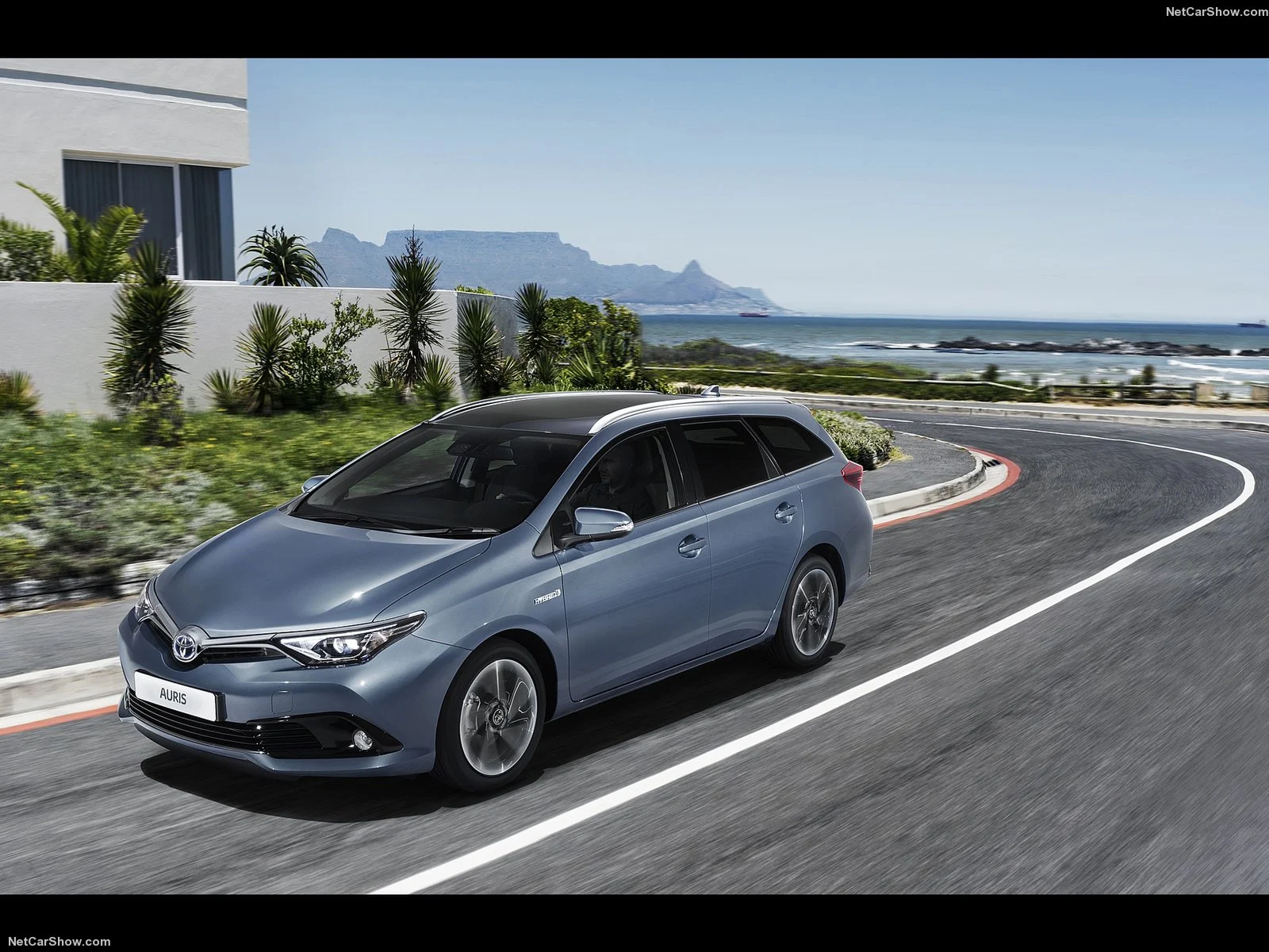 Hình ảnh xe ô tô Toyota Auris 2016 & nội ngoại thất