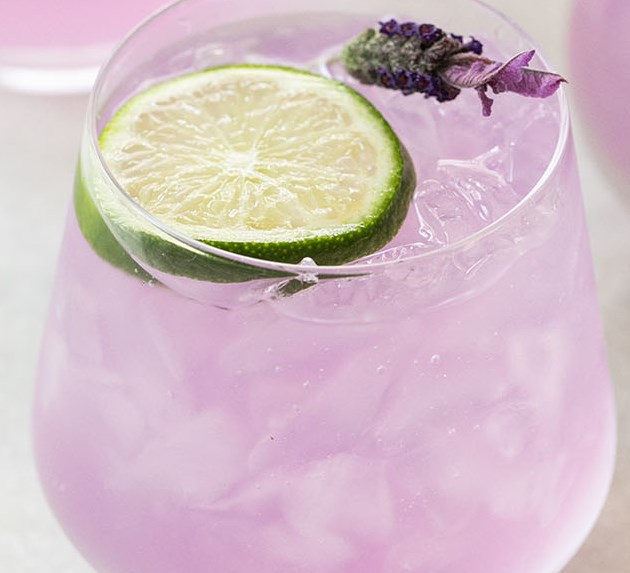 LAVENDER GIN AND TONIC PUNCH #drinks #summer