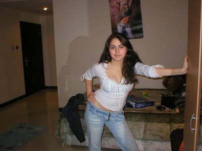 Single Lebanon girl Alvena in Jeans and T Shirts Arab Girls Photos