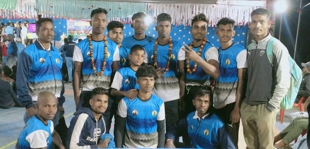 आयोजन : ब्लॉक प्रो कबड्डी के प्रथम सीजन केराझरिया में...अलगीडांड लाइंस सर्वश्रेष्ठ प्रदर्शन से पहुँचा सेमीफाइनल।