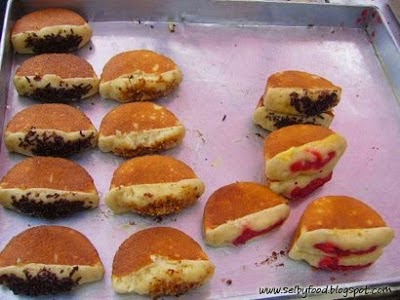 Peniaga Kuih Pukis Disebotaj, Baca Penjelasan Ini - Natang 