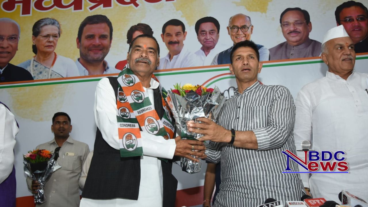 Bhopal News : विंध्य के कद्दावर नेता लक्ष्मण तिवारी कांग्रेस में आए