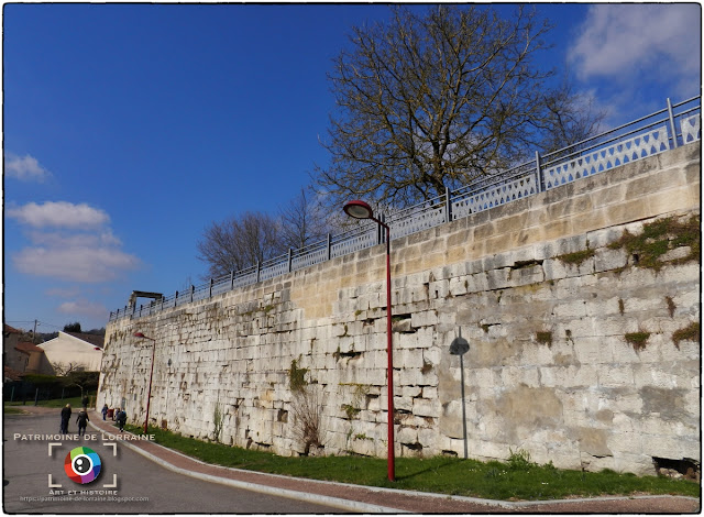 LIGNY-EN-BARROIS (55) - Les remparts médiévaux