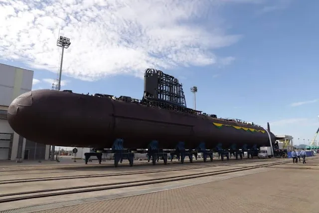 Ceremonia de integración del Casco del Submarino Scorpene BR Tonelero S-42