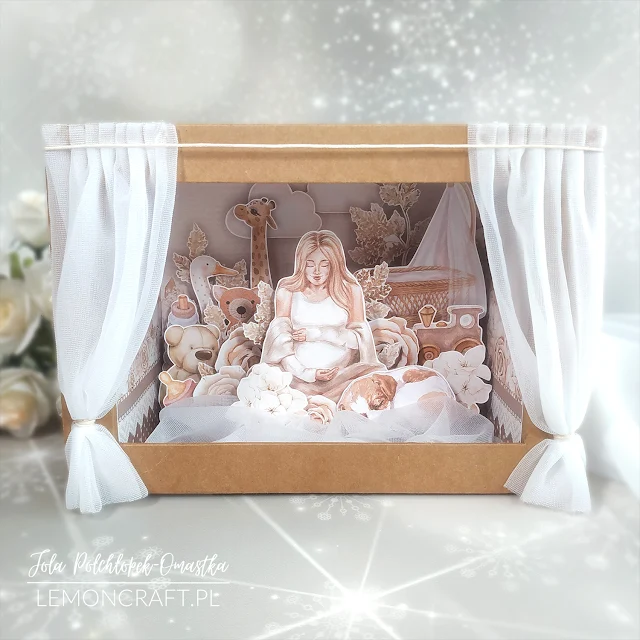 Shadow box scrapbooking - ciężarna kobieta w pokoju maluszka - dekoracja do pokoju dziecka