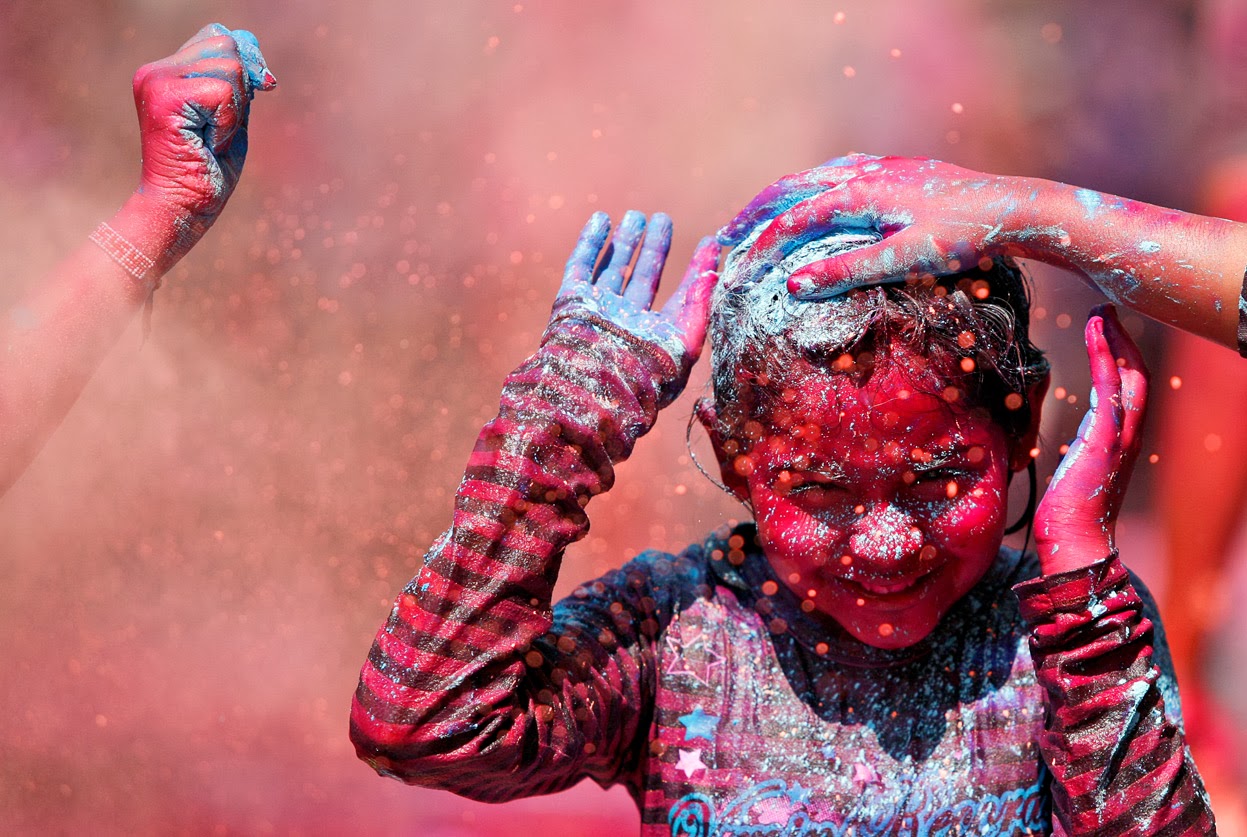 Clebrating Holi In Indian Way