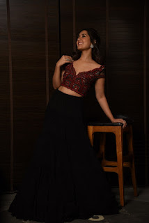 Raashi Khanna Beautiful Photos In Maroon Color Blouse And Black Lehenga