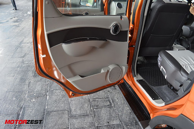 Mahindra NuvoSprts Interiors