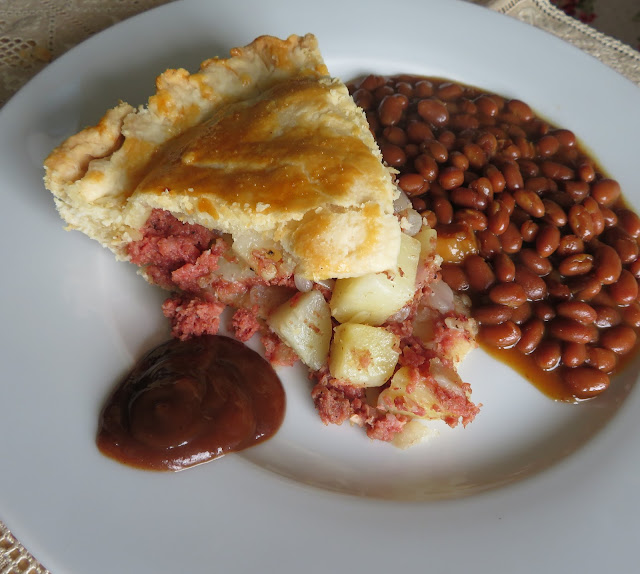 Corned Beef & Potato Pie