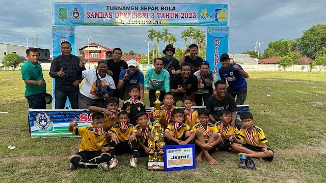 SSB Bintang Natuna Binaan Kodim 1202/Singkawang Juara I Turnamen Sepak Bola Open Seri III Usia Dini
