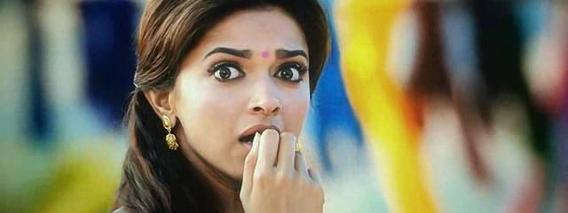 Screen Shot Of Hindi Movie Chennai Express (2013) Download And Watch Online Free at worldfree4u.com