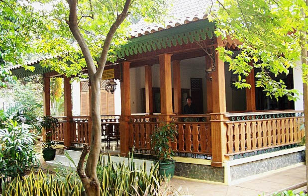 Rumah Adat Betawi, Jakarta (Rumah Kebaya), Gambar dan 