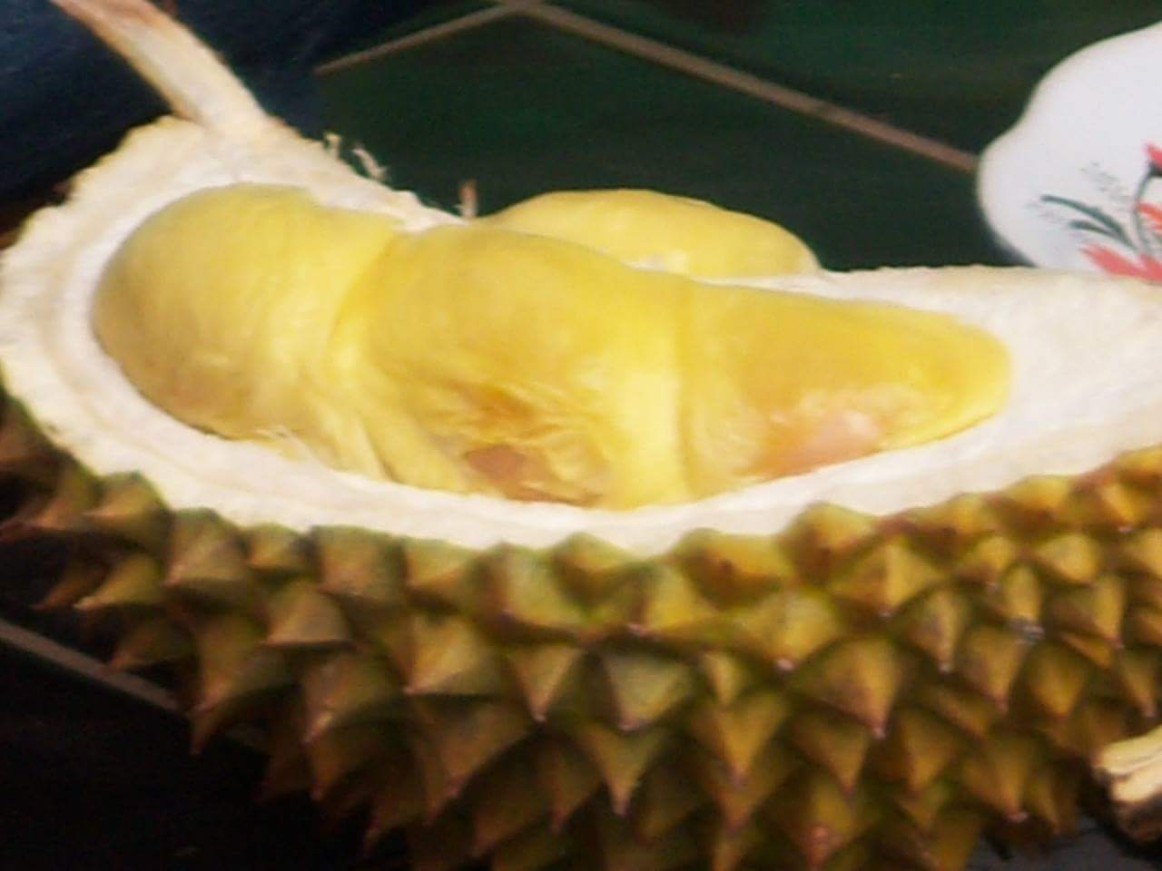 KEUTAMAAN BAGI ORANG YANG MENGKONSUMSI DURIAN Abcd