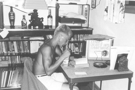 Garyshirtless-2016-12-31-18-37.jpg