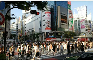 Orang Jepang suka jalan kaki