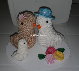 topo bolo pombinhos,topo bolo amigurumi,topo bolo casal passarinhos,