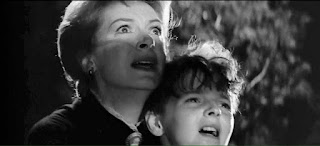 Deborah-Kerr-Martin-Stephens-Innocents-1961++%25282%2529.JPG