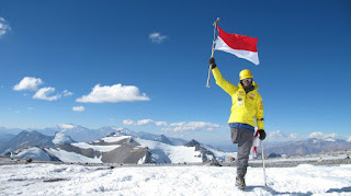 Obsesi Sabar Gorky yang Ingin Taklukkan Tujuh Puncak Dunia dengan Satu Kaki