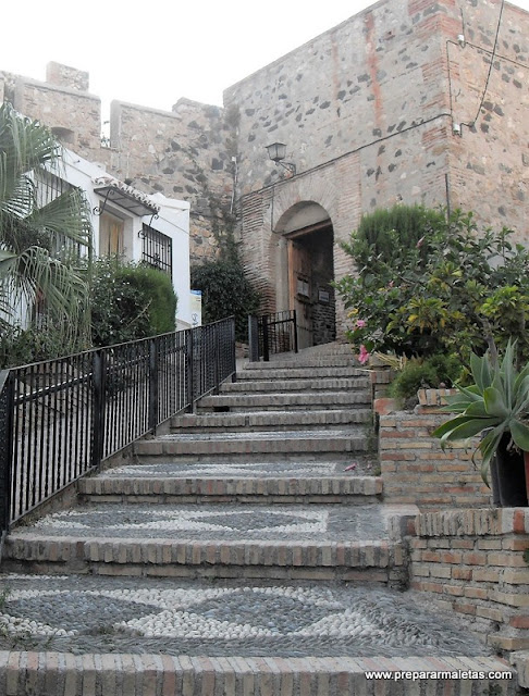 Entrada al Castillo de Salobreña