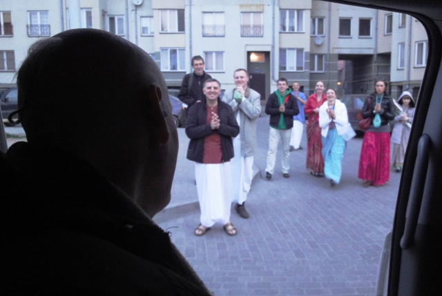 Affectionate Farewell from Russia to Sankarshan Das 25 April 2011