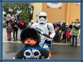 season of the force Star Wars saison de la force c3po r2d2 Chewbacca Disneyland paris vaisseaux monchhichi
