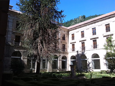 Claustro del Monasterio de Corias. Grupo Ultramar Acuarelistas