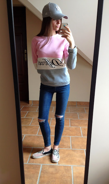 http://pl.wholesalebuying.com/product/korea-women-letters-printed-different-mix-casual-loose-sweater-pullover-tops-hoodie-144316?utm_source=blog&utm_medium=cpc&utm_campaign=Flora036