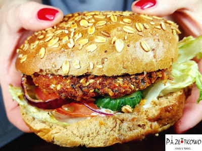 PRZEPIS: BURGER WEGE – RECIPE: VEGAN BURGER