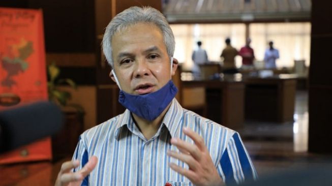 Cerita Ganjar Pranowo Borong Masker Kain Senilai Rp 10 Miliar Buatan UMKM, naviri.org, Naviri Magazine, naviri majalah, naviri