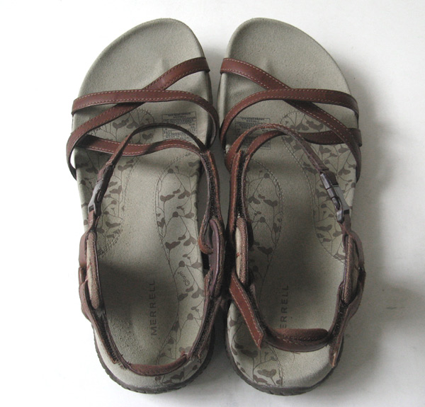 CoachShoes: MERRELL HEATHER BROWN LEATHER SPORT SANDALS WOMENS SIZE 9