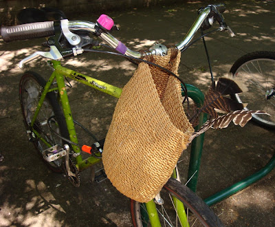 handlebar bag totem feathers bike bicycle