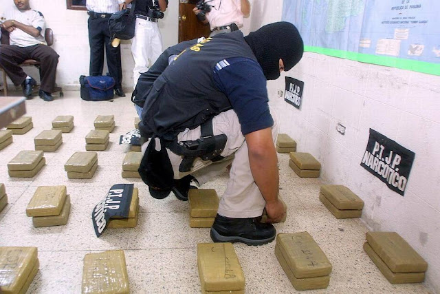 Panamá decomisa 318 paquetes de cocaína en un contenedor con destino a Cuba