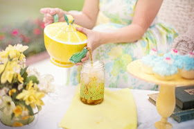 thé glacé à l'abricot, vanille et menthe