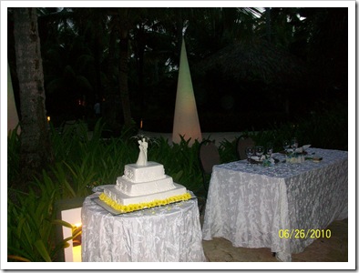cake table