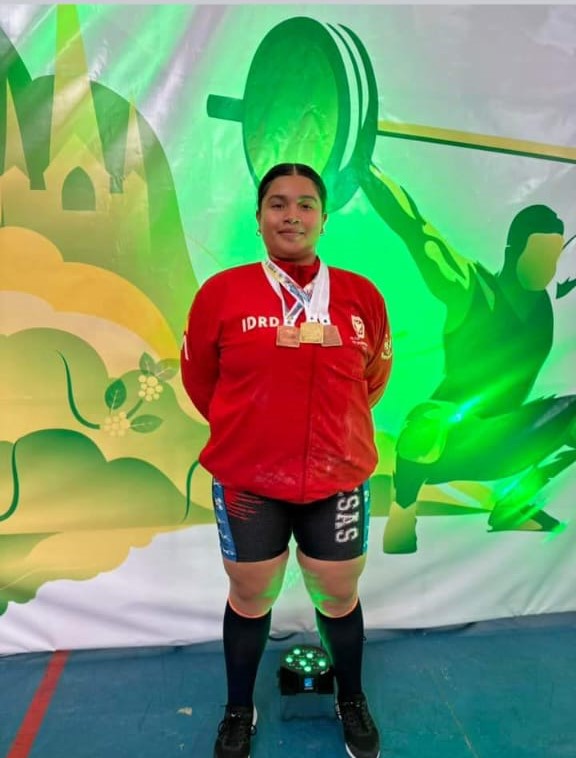 https://www.notasrosas.com/Isela Portillo Rivadeneira, la guajira que ganó una medalla de oro y dos de bronce, en Clasificatorio Nacional de Pesas